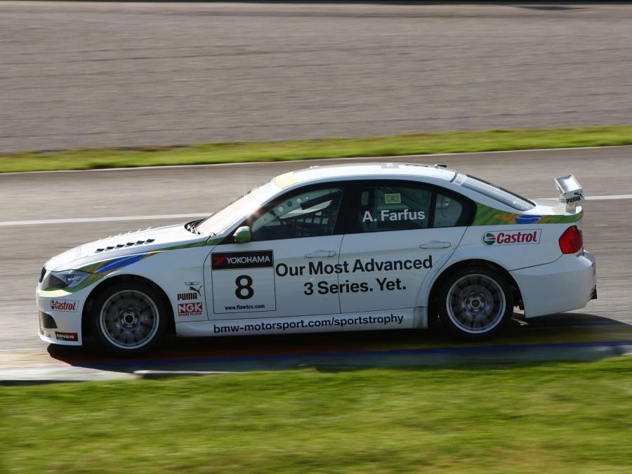  BMW 320si WTCC 2009 года  (фото 2 из 16)